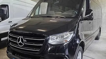 Usado Mercedes Sprinter 150 HP (110 kW) 2023 Van