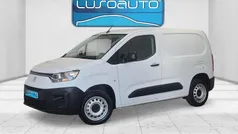 Branco Usado 2023 Fiat Doblò Monovolume | € 16.900 (Bom preço)