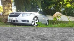 Cinzento Usado 2011 Chevrolet Cruze Sedan | € 9.000 (Caro)
