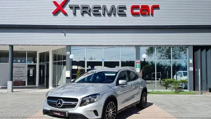 Cinza Usado 2016 Mercedes GLA180 Urban SUV | € 21.900 (Preço justo)