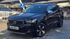 Preto Usado 2021 Volvo XC40 Momentum SUV | € 22.990 (Preço justo)
