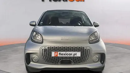 Cinza Usado 2020 Smart ForTwo Electric Drive Passion Coupé | € 10.990 (Preço justo)