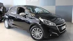 Preto Usado 2019 Peugeot 208 Citadino | € 12.990 (Preço justo)