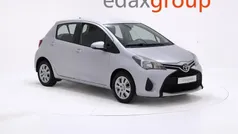 Cinzento Usado 2014 Toyota Yaris Active Citadino | € 5.490 (Bom preço)