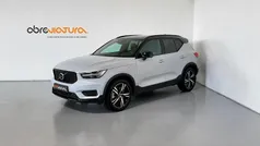 Cinzento Usado 2021 Volvo XC40 SUV | € 33.000 (Preço justo)