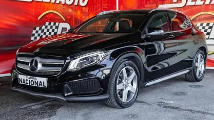 Preto Usado 2016 Mercedes GLA180 AMG line SUV | € 22.400 (Preço justo)