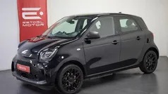 Preto Usado 2021 Smart ForFour Electric Drive Passion Citadino | € 12.900 (Preço justo)