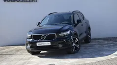 Preto Usado 2020 Volvo XC40 Momentum SUV | € 27.700 (Preço justo)
