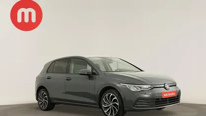 Cinzento Usado 2023 VW Golf VIII Life | € 21.999 (Preço justo)