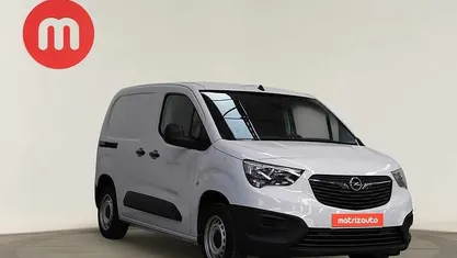 Branco Usado 2023 Opel Combo | € 17.999 (Preço justo)