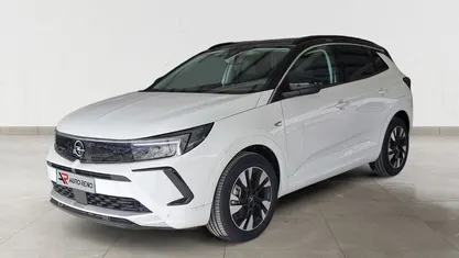 Branco Usado 2024 Opel Grandland X Elegance SUV | € 37.541 (Preço justo)