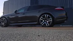 Cinzento Usado 2012 Porsche Panamera Sedan | € 36.500 (Preço justo)