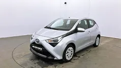 Cinzento Usado 2020 Toyota Aygo X-play Citadino | € 11.990 (Preço justo)