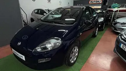 Azul Usado 2013 Fiat Punto Pop Sedan | € 5.050 (Bom preço)