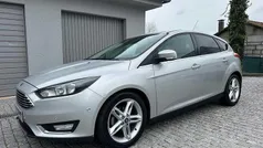 Usado 2015 Ford Focus Titanium Sedan | € 11.750 (Preço justo)