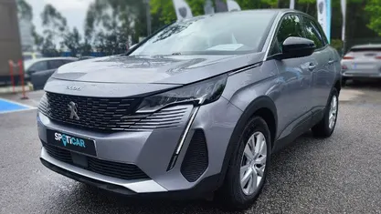 Usado Peugeot 3008 Active 130 HP (95 kW) 2024 SUV