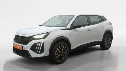 Usado Peugeot 2008 Style 102 HP (75 kW) 2024 SUV