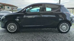 Preto Usado 2014 Lancia Ypsilon Gold Citadino | € 7.500 (Preço justo)
