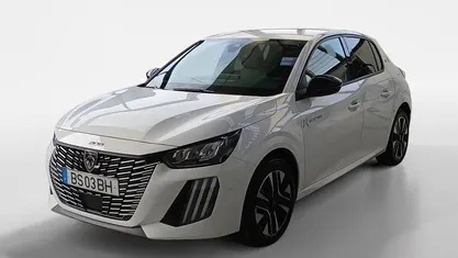 Branco Usado 2025 Peugeot e-208 Allure Citadino | € 26.900 (Preço justo)