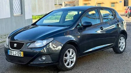 Cinza Usado 2013 Seat Ibiza Reference | € 6.900 (Bom preço)
