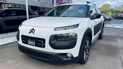 Usado Citroën C4 Cactus 82 HP (60 kW) 2014 Citadino