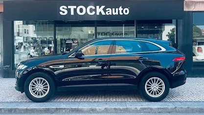 Usado Jaguar F-Pace 180 HP (132 kW) 2017 Preto SUV