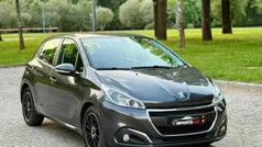 Cinza Usado 2018 Peugeot 208 Allure Citadino | € 11.999 (Preço justo)