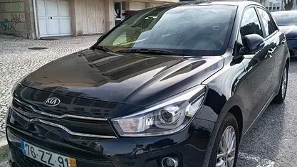 Usado Kia Rio 101 HP (74 kW) 2020 Preto Citadino