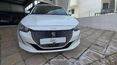 Branco Usado 2021 Peugeot e-208 Citadino | € 17.990 (Preço justo)