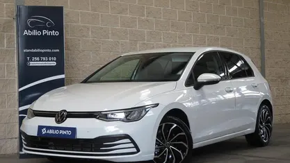 Usado VW Golf VIII Life 110 HP (80 kW) 2023 Branco