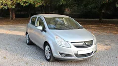 Cinzento Usado 2009 Opel Corsa Sedan | € 5.250 (Preço justo)