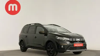 Preto Usado 2024 Dacia Jogger Extreme Monovolume | € 20.499 (Preço justo)