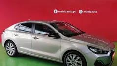Cinzento Usado 2018 Hyundai i30 Citadino | € 17.299 (Preço justo)