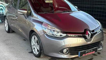 Usado 2012 Renault Clio IV | € 8.990 (Bom preço)