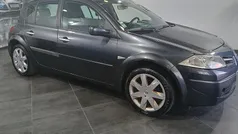 Usado 2008 Renault Mégane III SE Sedan | € 4.750 (Preço justo)