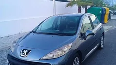Cinzento Usado 2007 Peugeot 207 Citadino | € 3.900 (Preço justo)