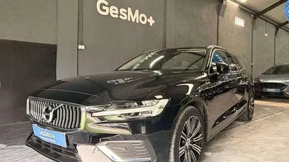 Usado Volvo V60 340 HP (250 kW) 2020 Preto Carrinha