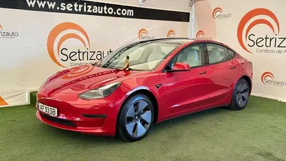 Vermelho Usado 2021 Tesla Model 3 Sedan | € 32.270 (Preço justo)