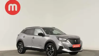 Cinzento Usado 2023 Peugeot 2008 SUV | € 20.999 (Preço justo)