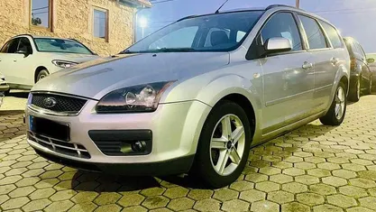Cinzento Usado 2007 Ford Focus Carrinha | € 3.790 (Preço justo)