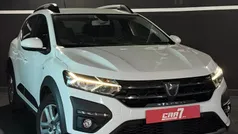 Branco Usado 2021 Dacia Sandero Essentiel Citadino | € 14.000 (Preço justo)