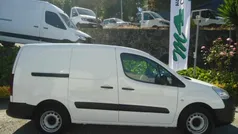 Branco Usado 2015 Peugeot Partner Monovolume | € 10.500 (Preço justo)
