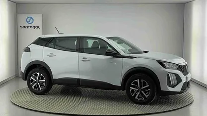Branco Usado 2025 Peugeot 2008 Style SUV | € 22.200 (Preço justo)