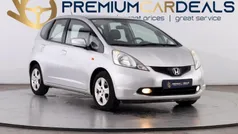 Cinza Usado 2010 Honda Jazz Elegance Citadino | € 6.990 (Preço justo)