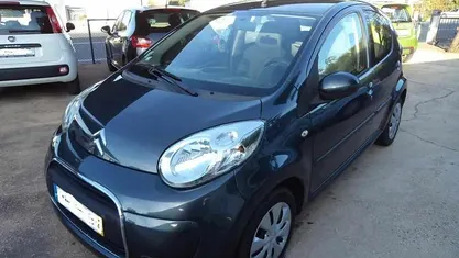 Usado Citroën C1 68 HP (50 kW) 2012 Cinzento Citadino