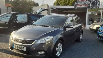 Cinzento Usado 2011 Kia Ceed Sportswagon Carrinha | € 4.900 (Preço justo)