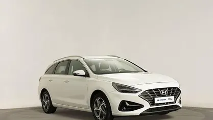 Branco Usado 2024 Hyundai i30 Style Carrinha | € 22.690 (Preço justo)
