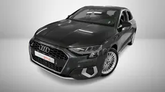 Cinzento Usado 2021 Audi A3 Sportback e-tron Sedan | € 25.490 (Preço justo)