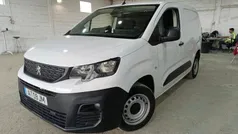 Branco Usado 2022 Peugeot Partner Premium Monovolume | € 15.600 (Preço justo)