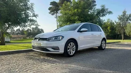 Usado VW Golf VII 116 HP (85 kW) 2018 Branco Citadino